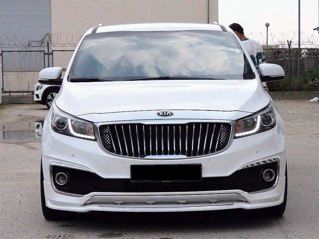 Kia Carnival — photo 01