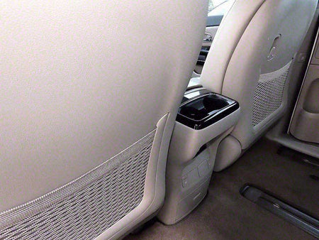 Kia Carnival — photo 17
