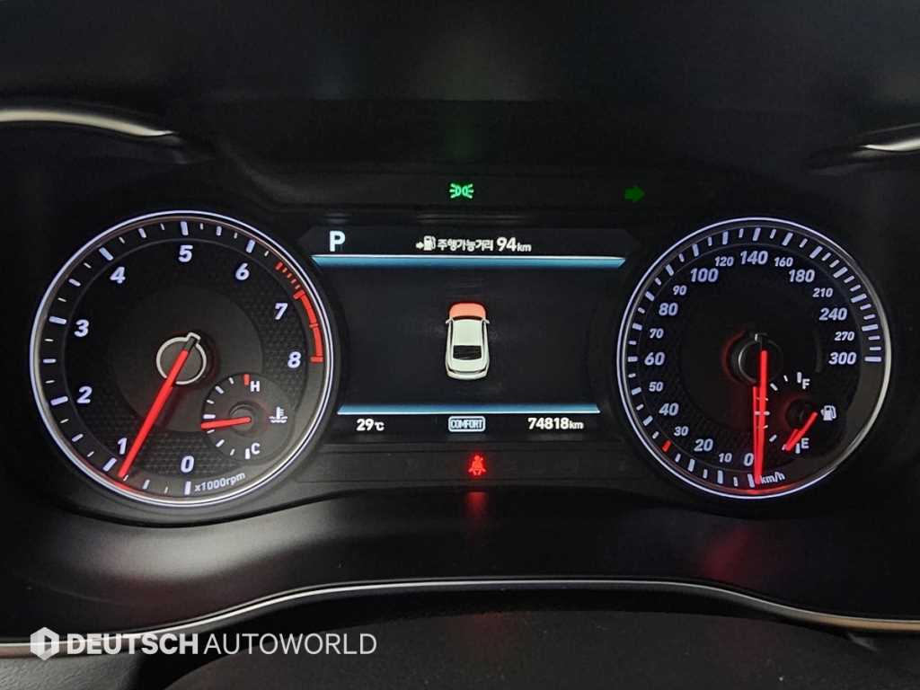 Genesis G70 — photo 08