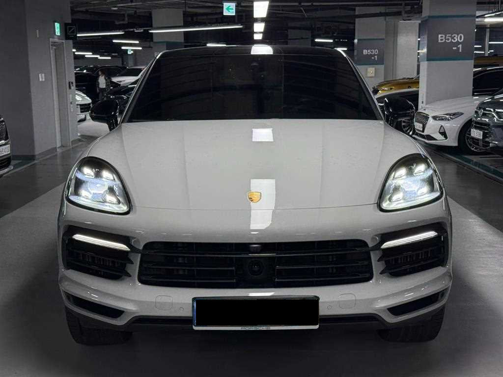 Porsche Cayenne — photo 02