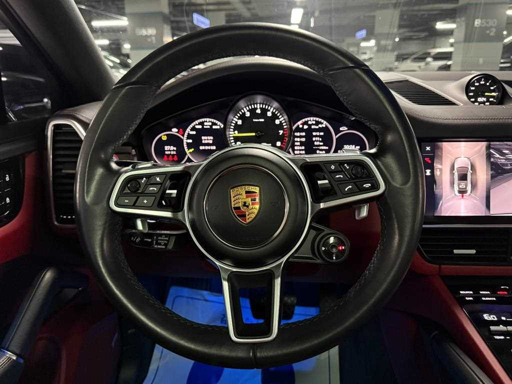 Porsche Cayenne — photo 09
