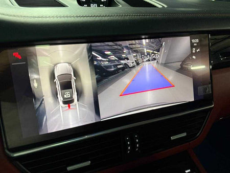 Porsche Cayenne — photo 14
