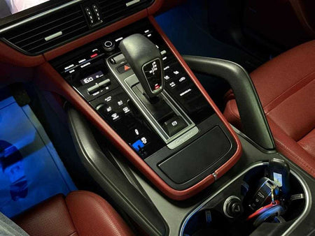 Porsche Cayenne — photo 15