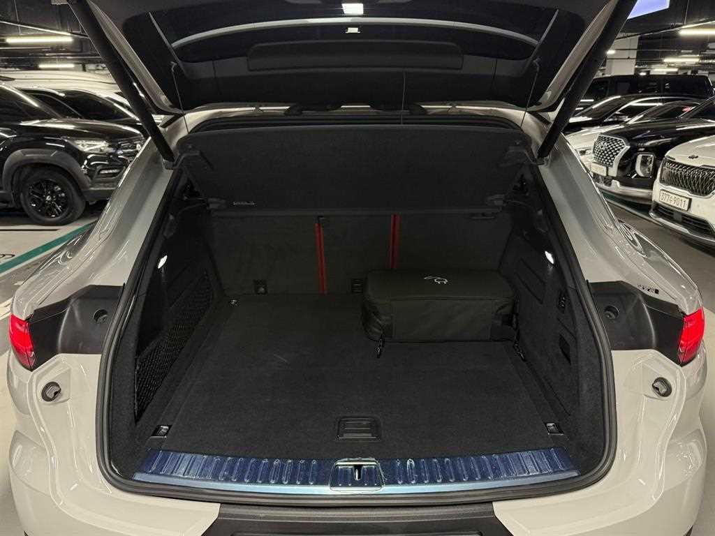 Porsche Cayenne — photo 19