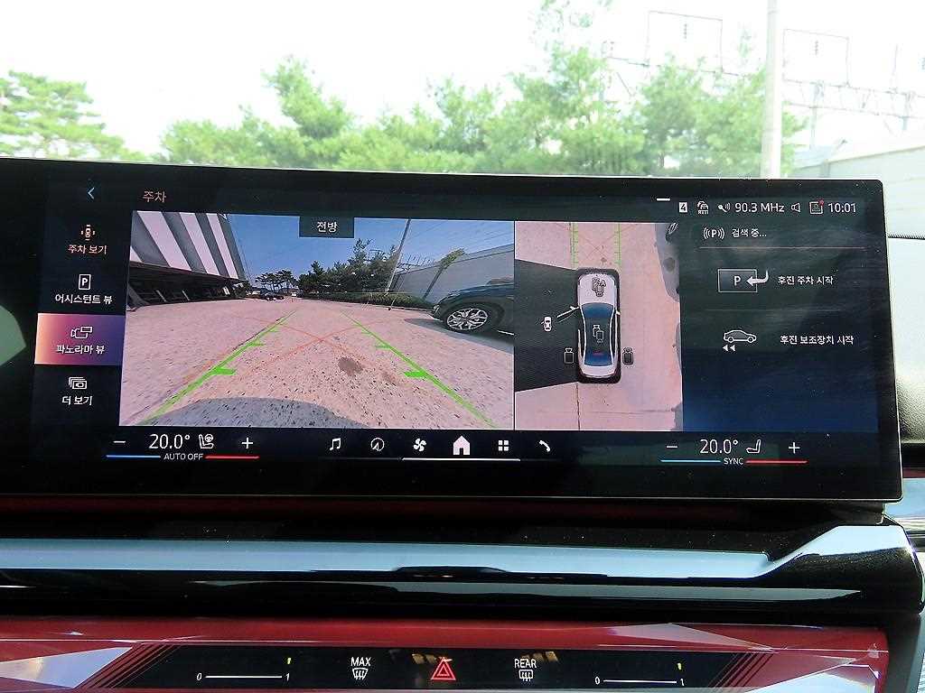 BMW 5-Series — photo 15