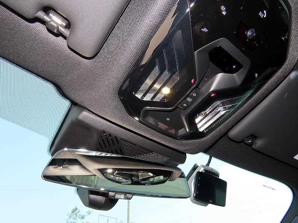 BMW 5-Series — photo 16
