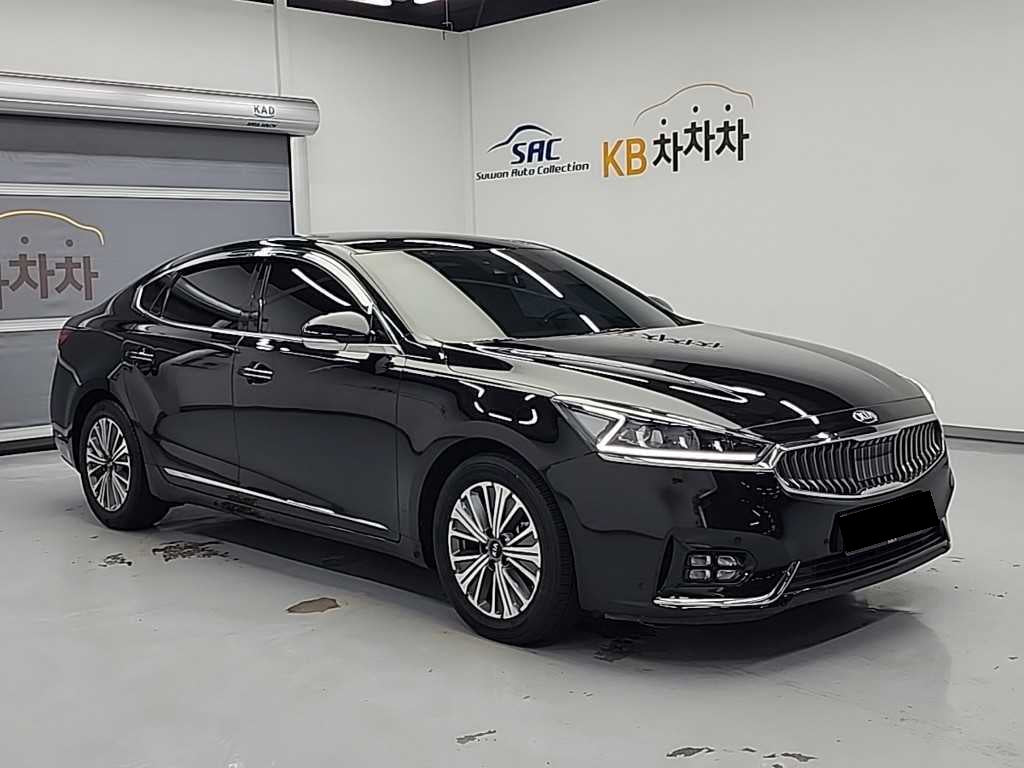Kia K7 — photo 04