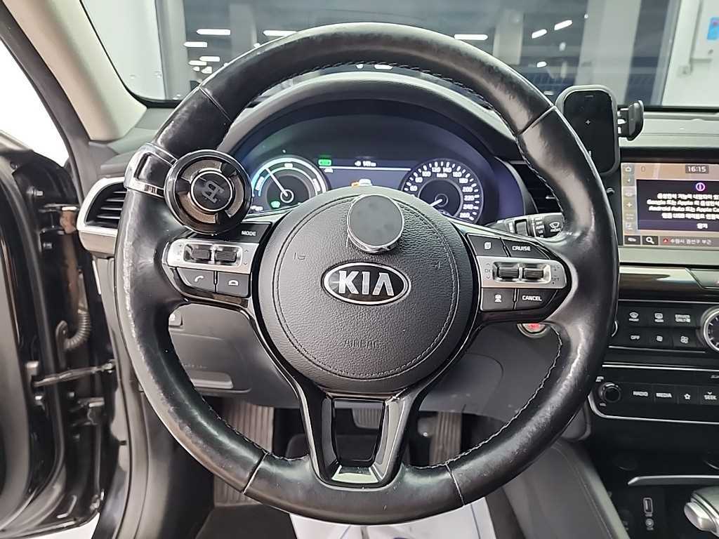 Kia K7 — photo 09