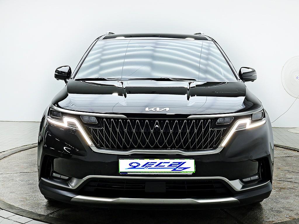 Kia Carnival — photo 01