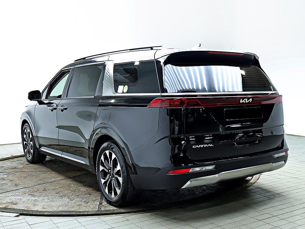 Kia Carnival — photo 04