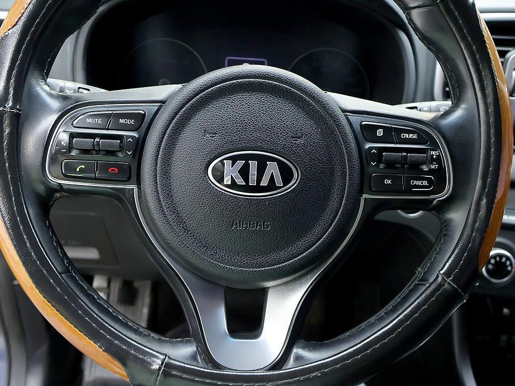 Kia Sportage — photo 15