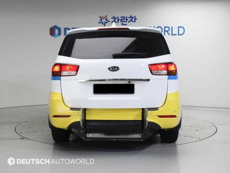 Kia Carnival — photo 04