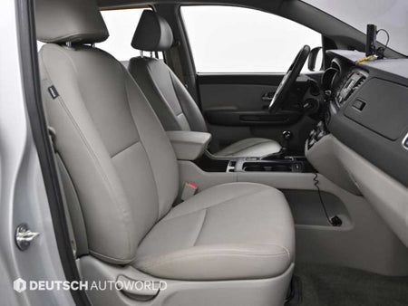 Kia Carnival — photo 10