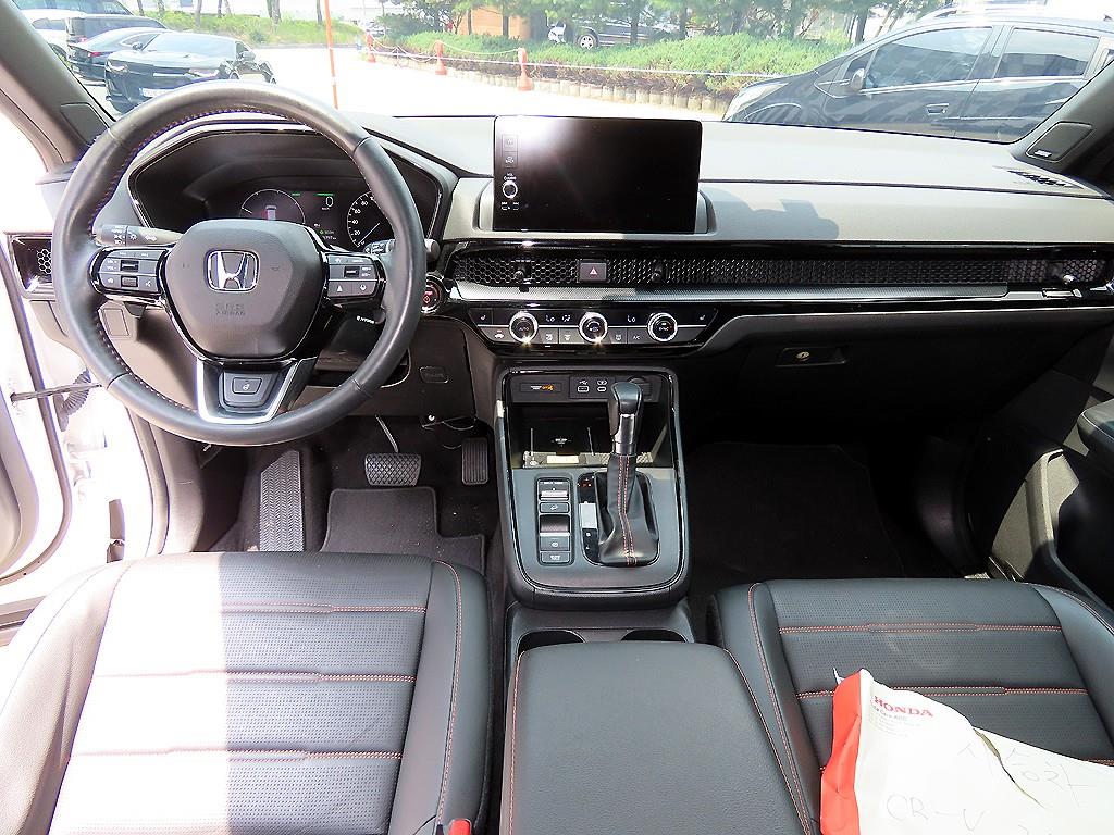 Honda CR-V — photo 07