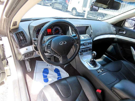 Infiniti G — photo 12