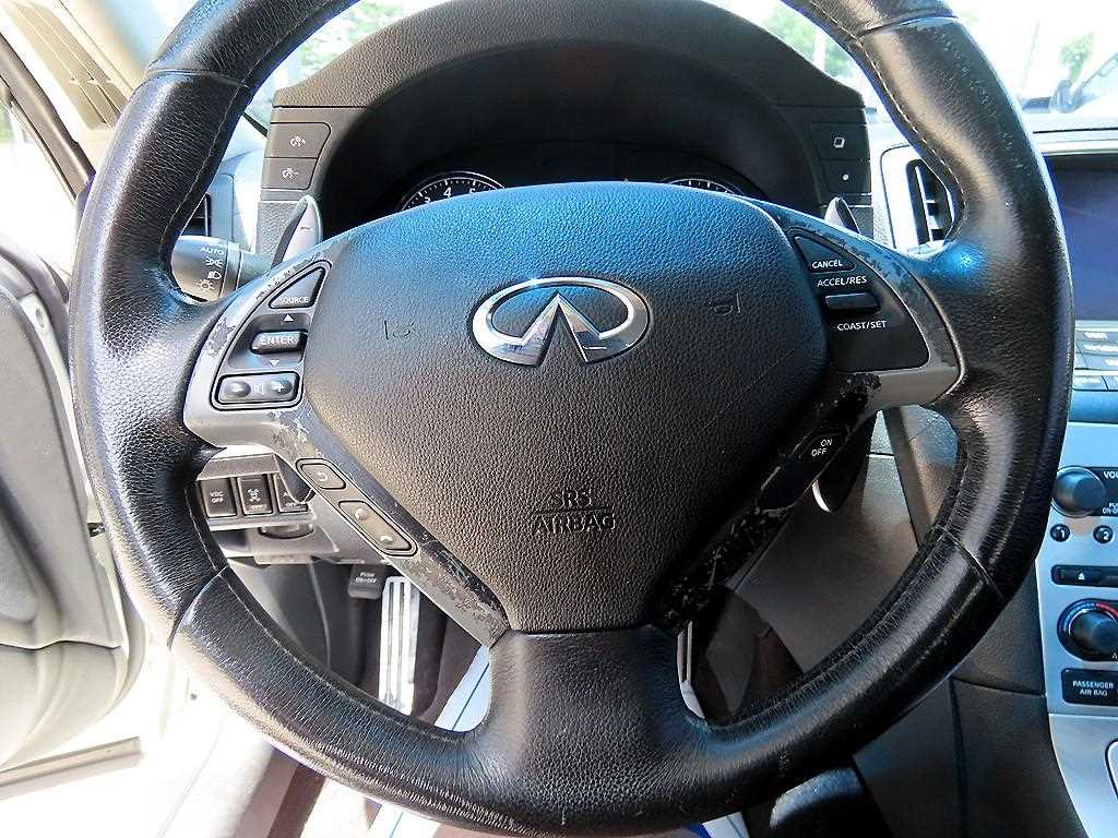 Infiniti G — photo 13
