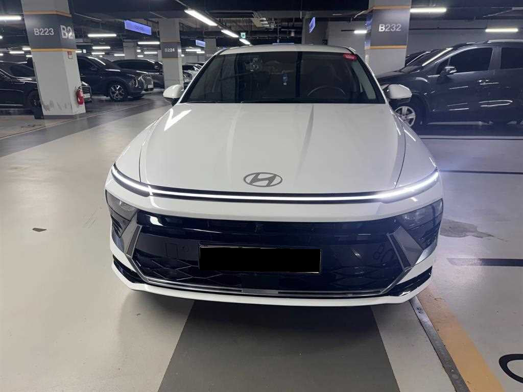 Hyundai Sonata — photo 01