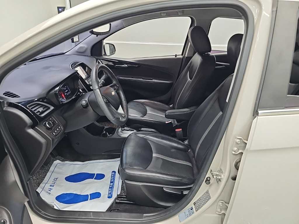CHEVROLET Spark — photo 11