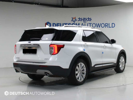 Ford Explorer — photo 02