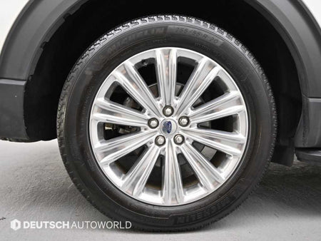 Ford Explorer — photo 05