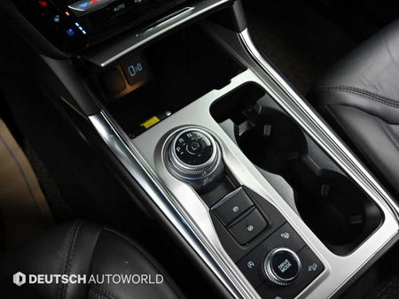 Ford Explorer — photo 09
