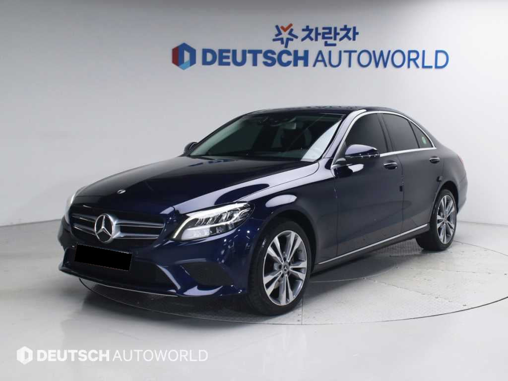 Mercedes-Benz C-Class — photo 01