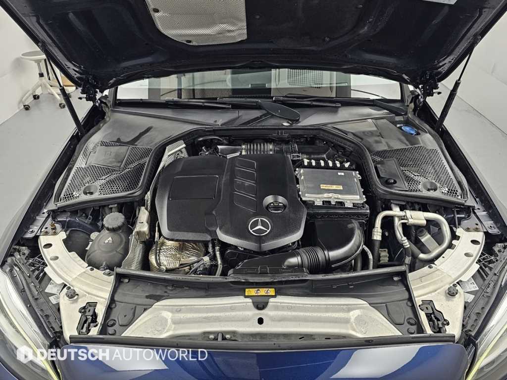 Mercedes-Benz C-Class — photo 06