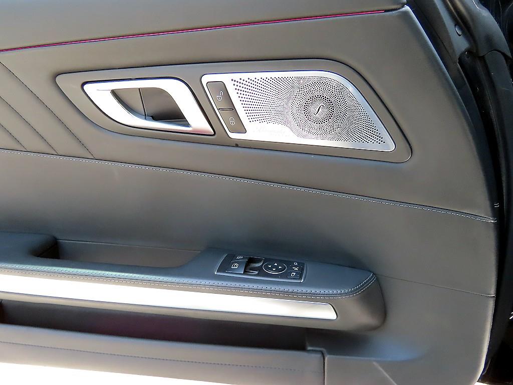Mercedes-Benz AMG GT — photo 10