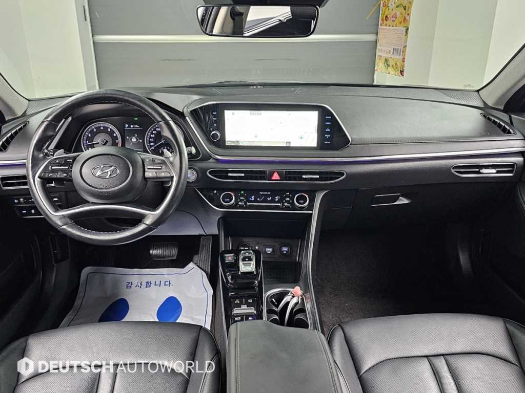Hyundai Sonata — photo 07
