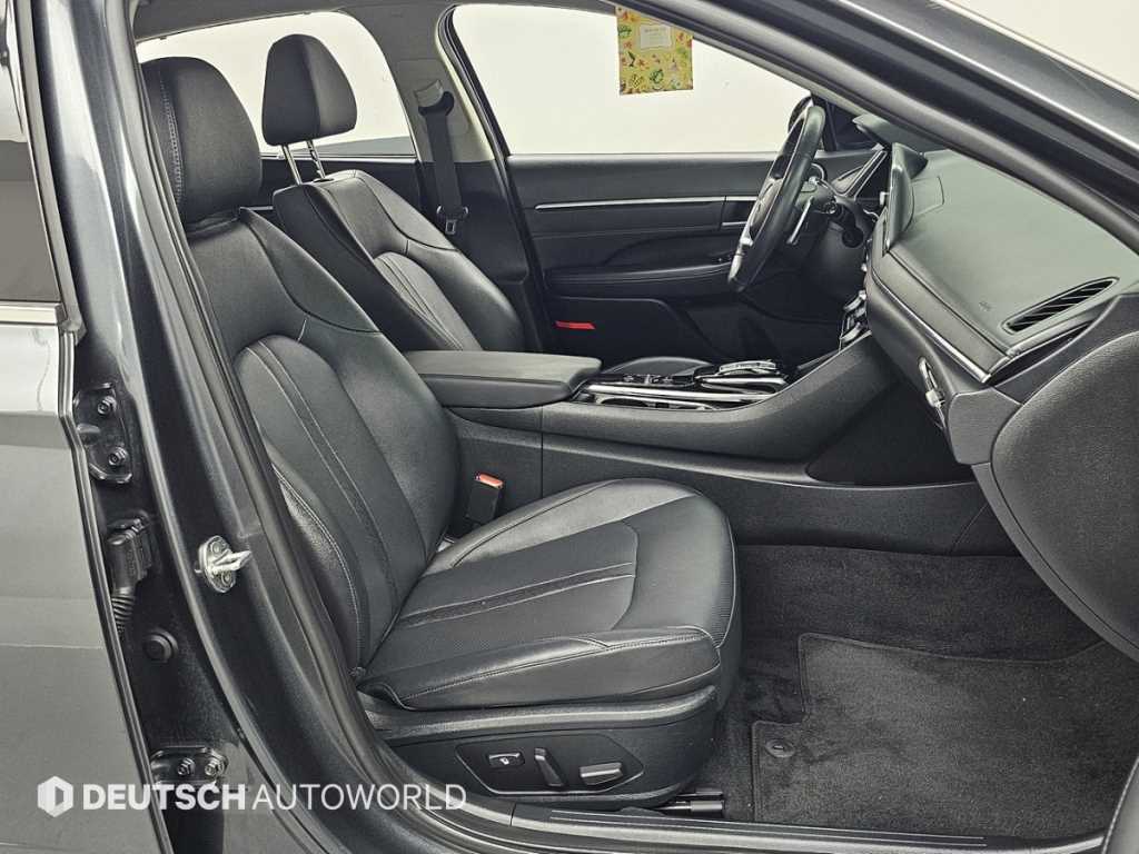 Hyundai Sonata — photo 10