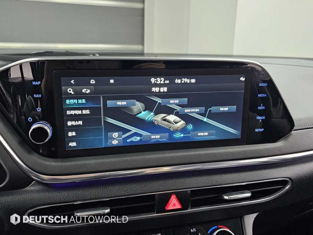 Hyundai Sonata — photo 17