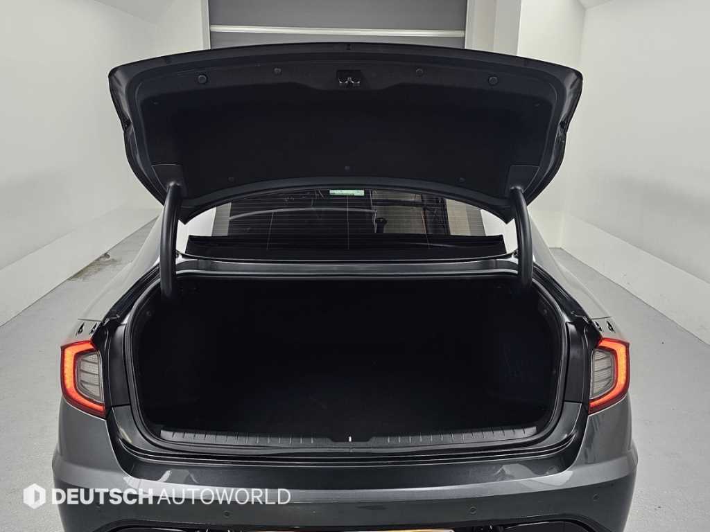 Hyundai Sonata — photo 19