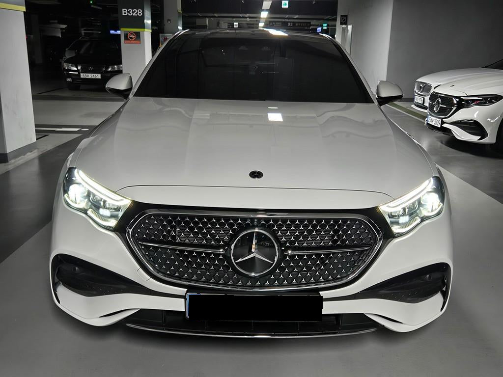 Mercedes-Benz E-Class — photo 01