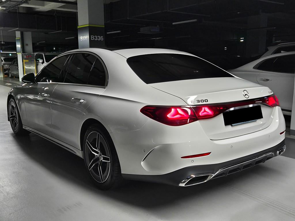 Mercedes-Benz E-Class — photo 03