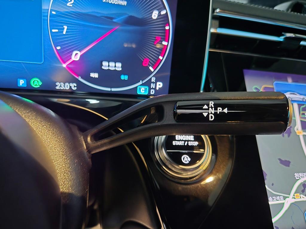 Mercedes-Benz E-Class — photo 11