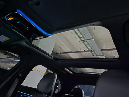 Mercedes-Benz E-Class — photo 17