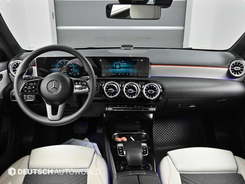 Mercedes-Benz A-Class — photo 07