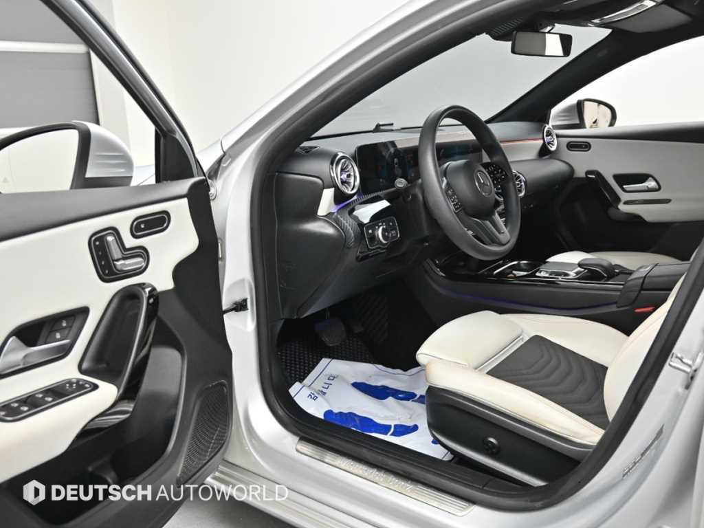 Mercedes-Benz A-Class — photo 11