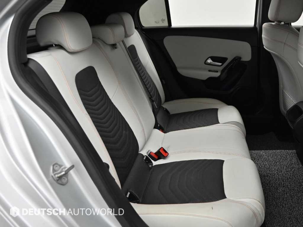 Mercedes-Benz A-Class — photo 12