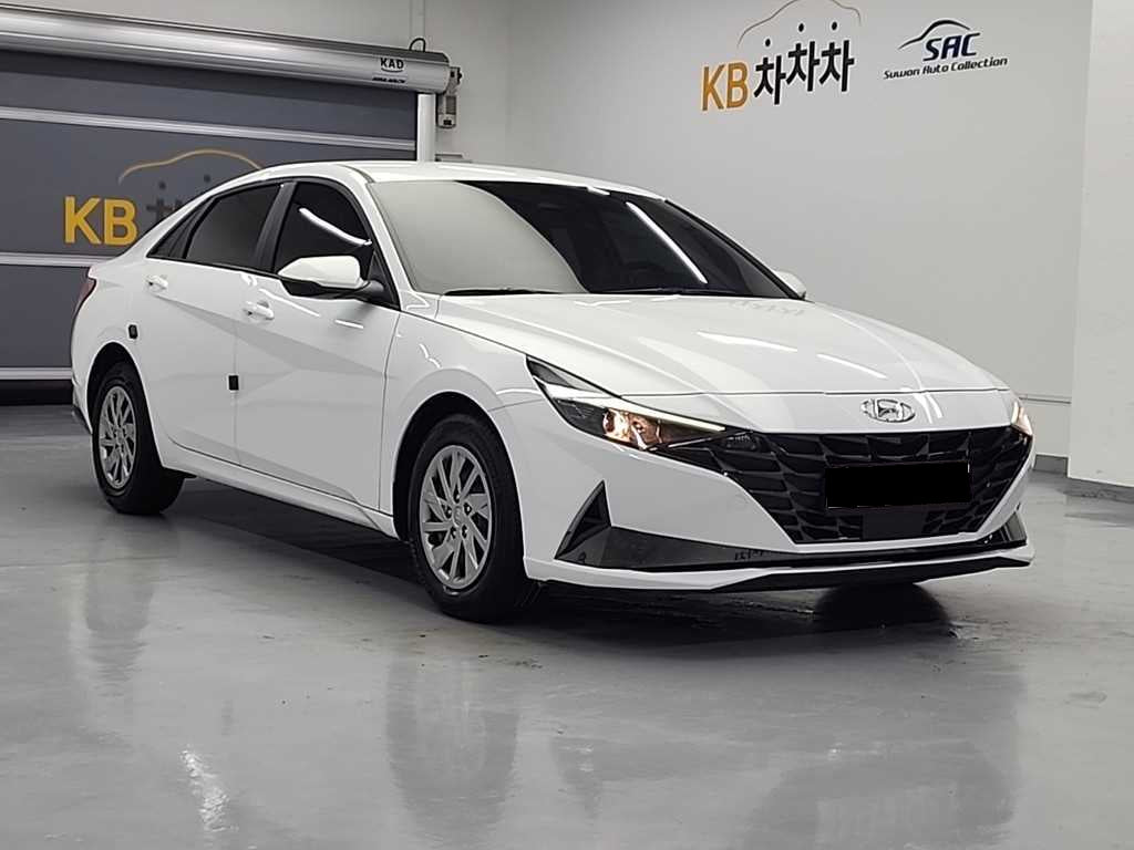 Hyundai Avante — photo 04