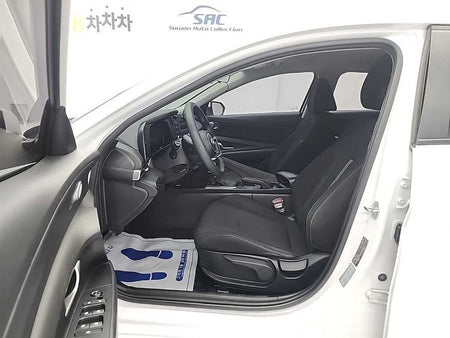 Hyundai Avante — photo 11