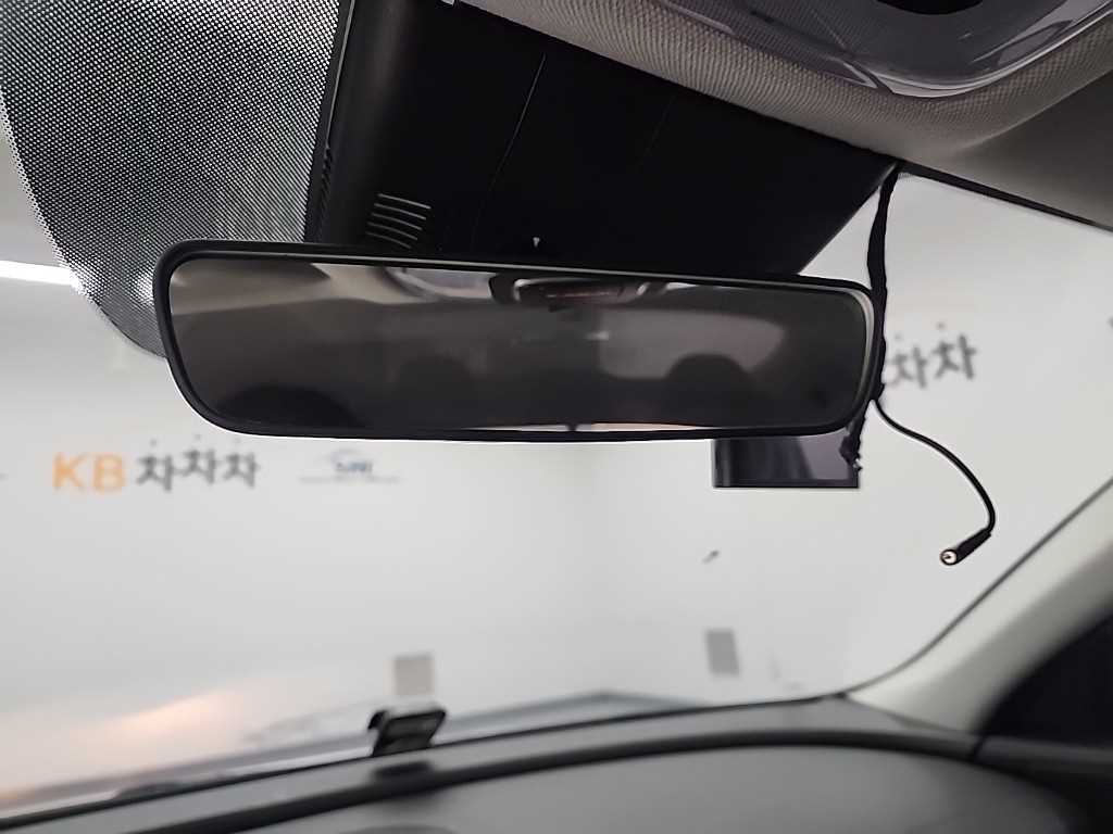 Hyundai Avante — photo 15