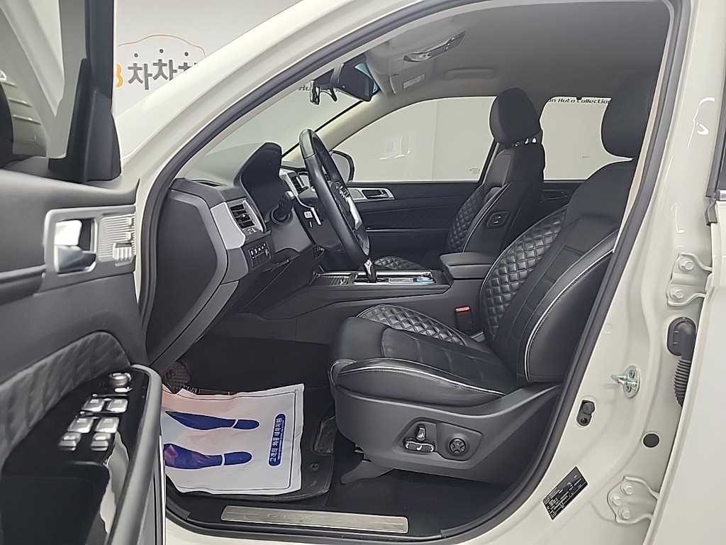 KGM Rexton — photo 11