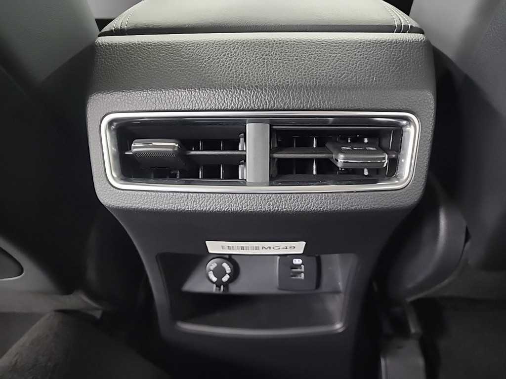 KGM Rexton — photo 13