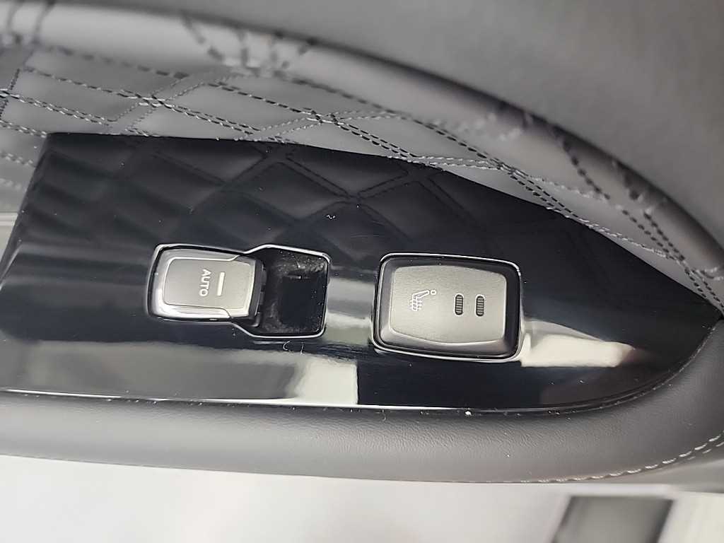 KGM Rexton — photo 15