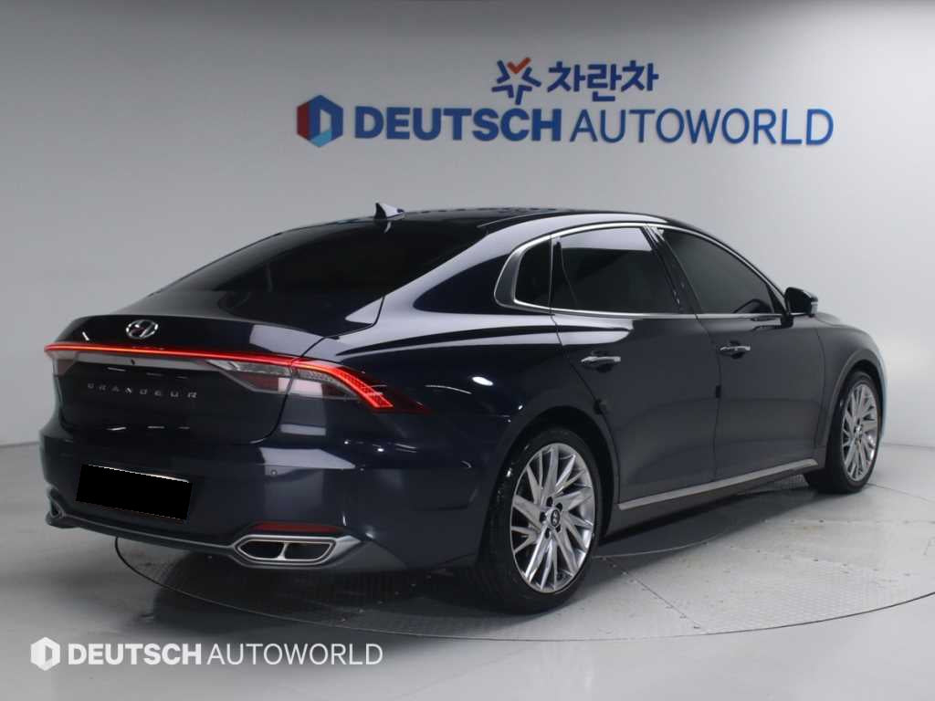 Hyundai Grandeur — photo 02