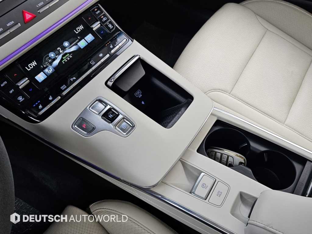 Hyundai Grandeur — photo 09