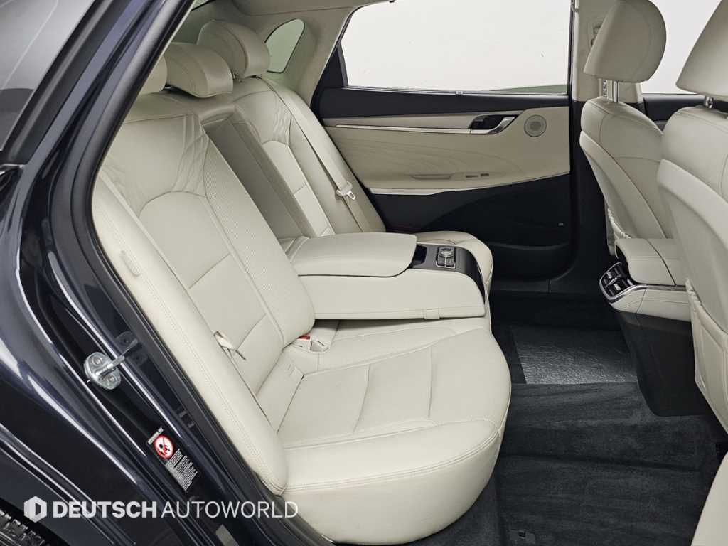 Hyundai Grandeur — photo 12
