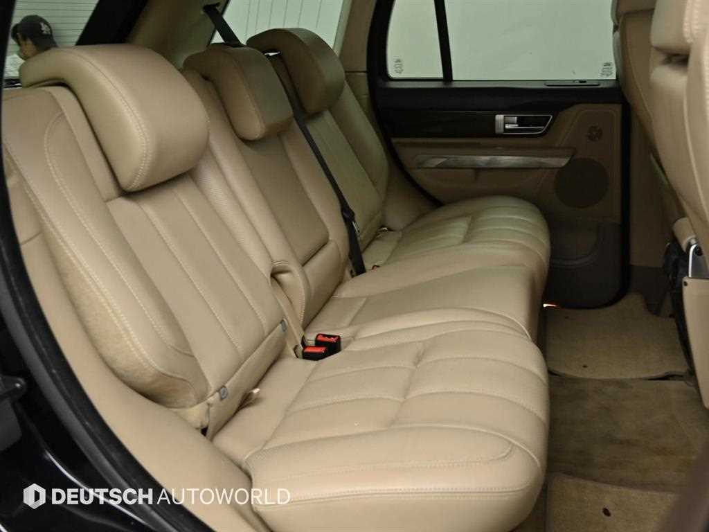 Land Rover Range Rover Sport — photo 12