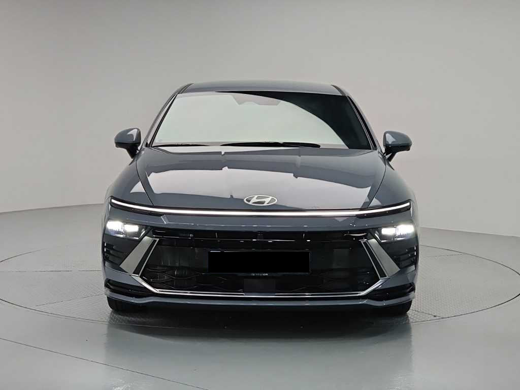 Hyundai Sonata — photo 02